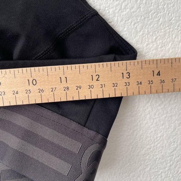 Good American Crossback Icon Bra NWT Women’s Sz 2 US Medium Black - Picture 7 of 8